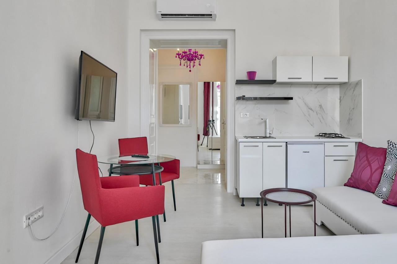 Collins Amethyst Center Apartment Pula Exterior photo